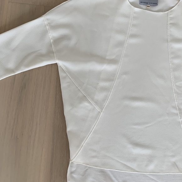 Modern Citizen White Top - Picture 2 of 9